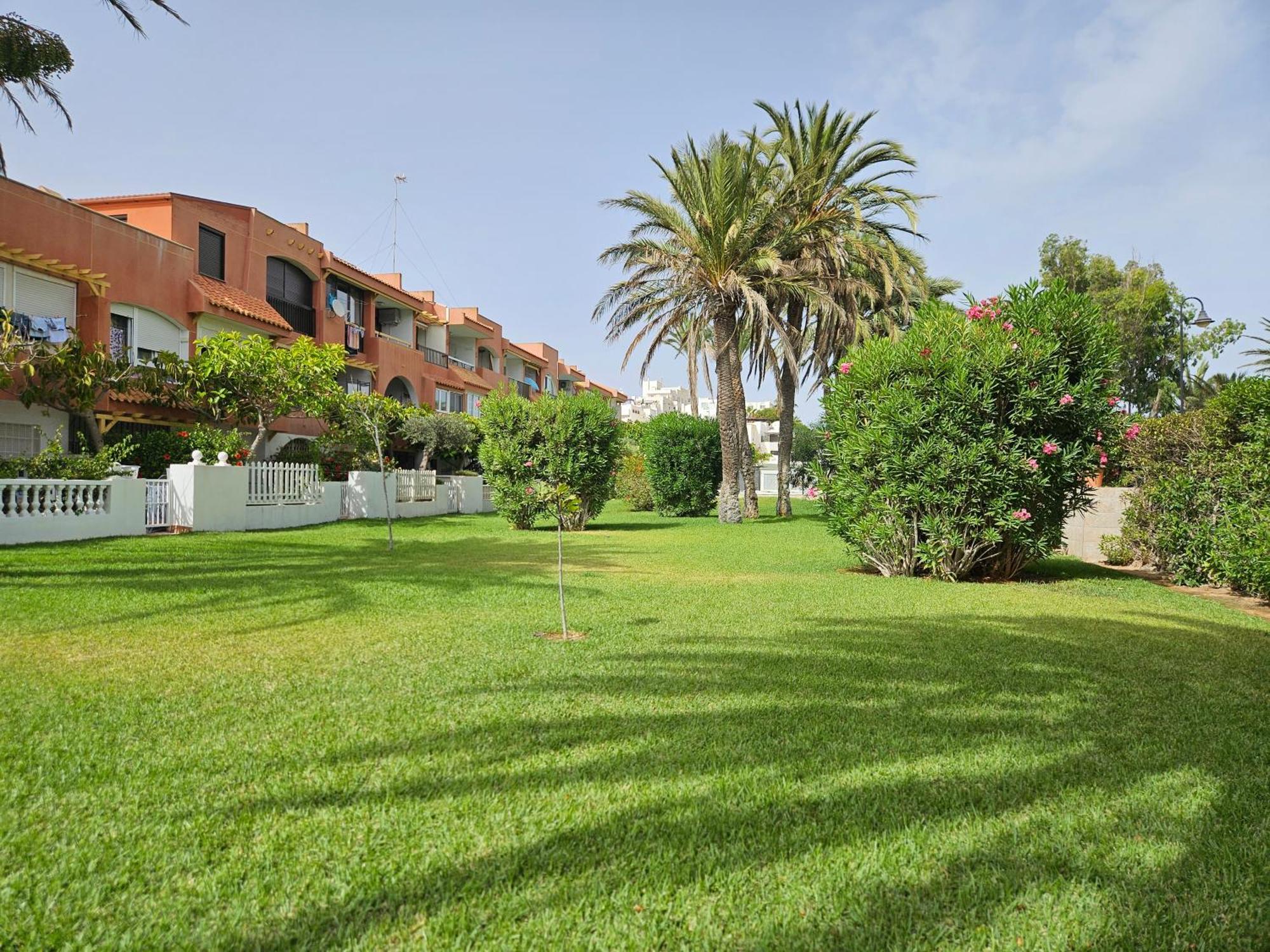 Apartamento Buganvilla Beach Roquetas de Mar Buitenkant foto
